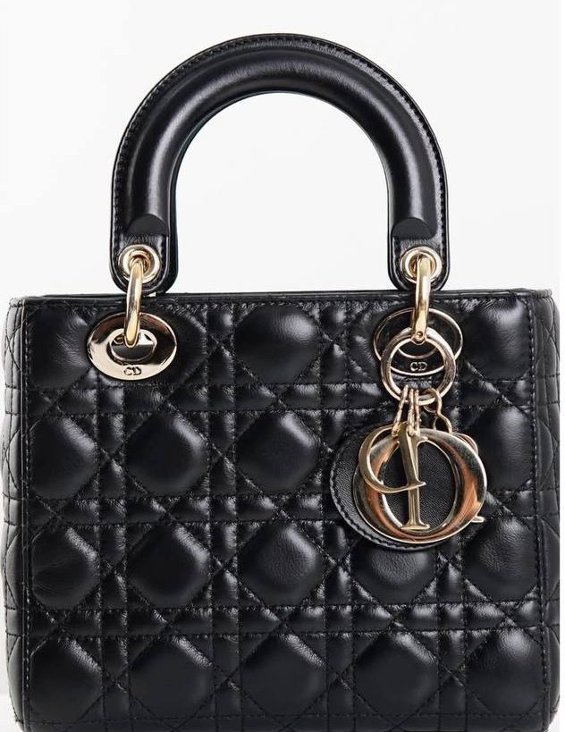 Túi Dior Lady sau khi phục hồi tại Foxpro